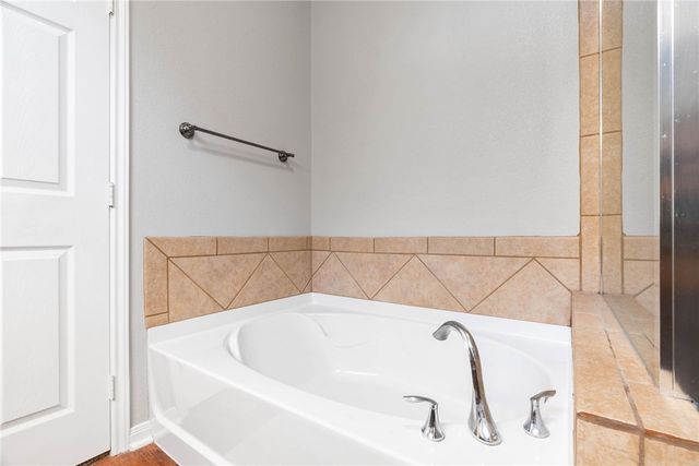 6025 Natchez Dr, Corpus Christi, TX 78414