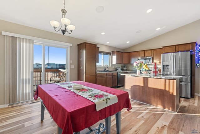 477 COYOTE TRAIL, Box Elder, SD 57719