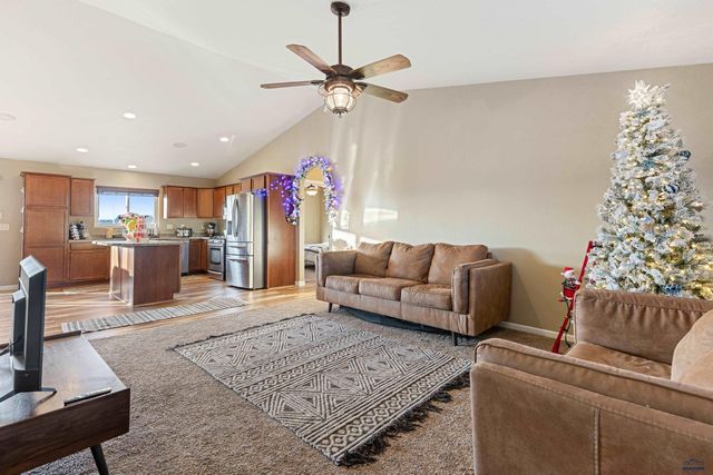 477 COYOTE TRAIL, Box Elder, SD 57719