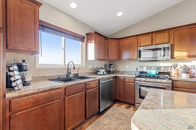 477 COYOTE TRAIL, Box Elder, SD 57719