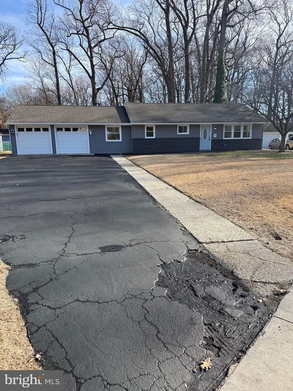 182 PETERSON BLVD, Woodbury, NJ 08096