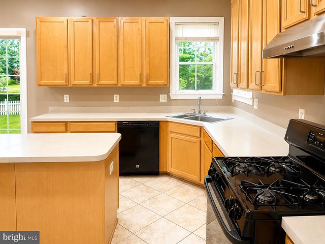 1603 CHICKASAW PL NE, Leesburg, VA 20176