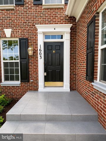 1603 CHICKASAW PL NE, Leesburg, VA 20176
