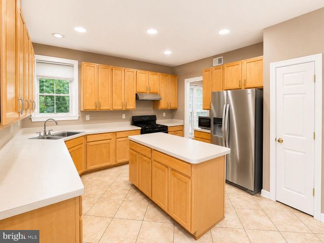 1603 CHICKASAW PL NE, Leesburg, VA 20176