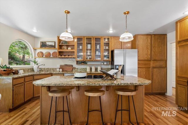 3925 S Sutton Way, Boise, ID 83706