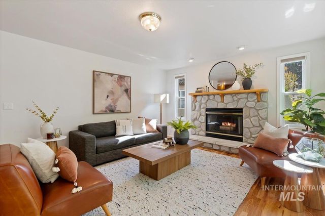 3925 S Sutton Way, Boise, ID 83706