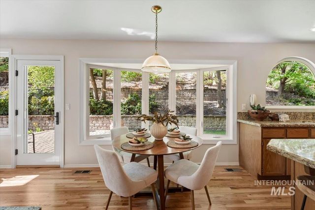 3925 S Sutton Way, Boise, ID 83706