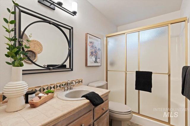 3925 S Sutton Way, Boise, ID 83706