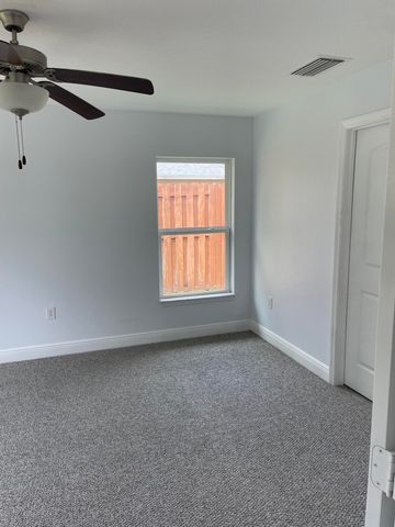 150 SW De Gouvea Terrace, Port St Lucie, FL 34984
