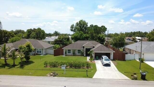 150 SW De Gouvea Terrace, Port St Lucie, FL 34984