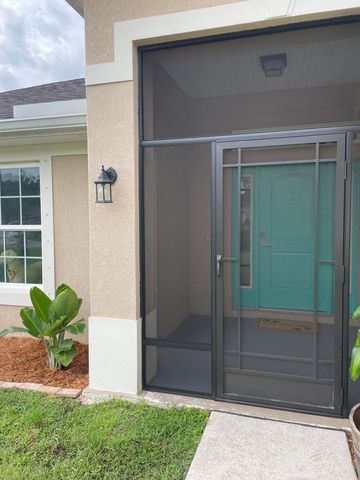 150 SW De Gouvea Terrace, Port St Lucie, FL 34984