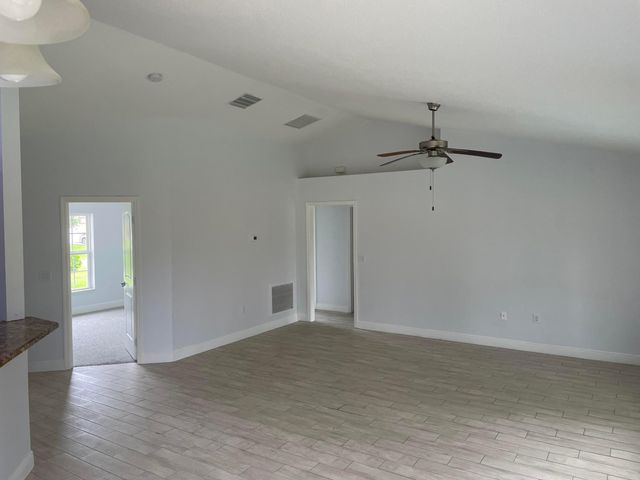 150 SW De Gouvea Terrace, Port St Lucie, FL 34984