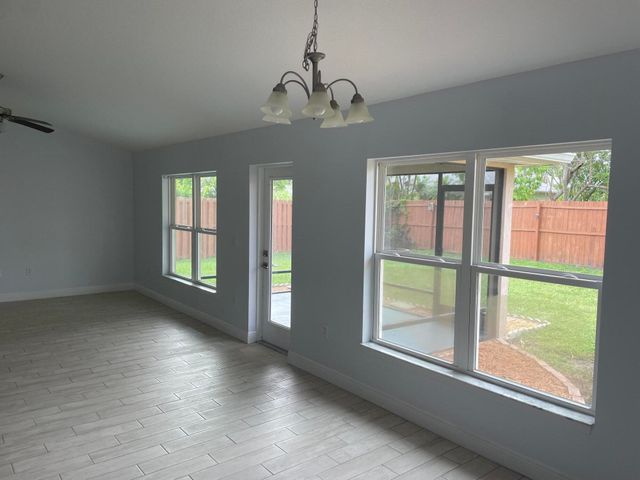 150 SW De Gouvea Terrace, Port St Lucie, FL 34984
