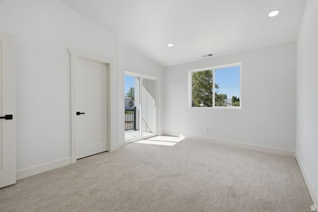 6016 S LODER DR, Kearns, UT 84118