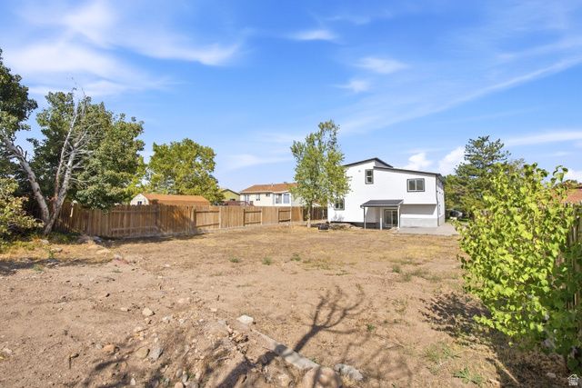6016 S LODER DR, Kearns, UT 84118
