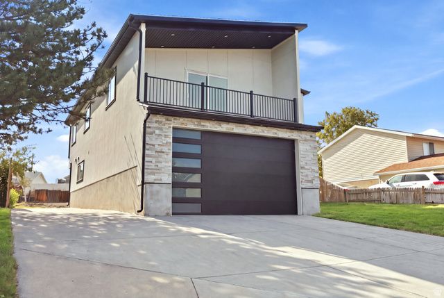 6016 S LODER DR, Kearns, UT 84118