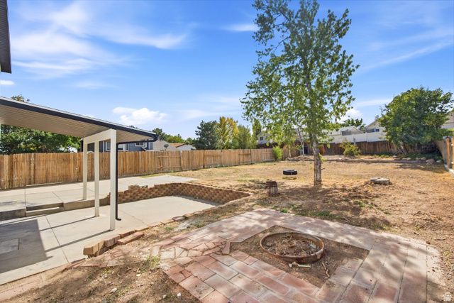 6016 S LODER DR, Kearns, UT 84118