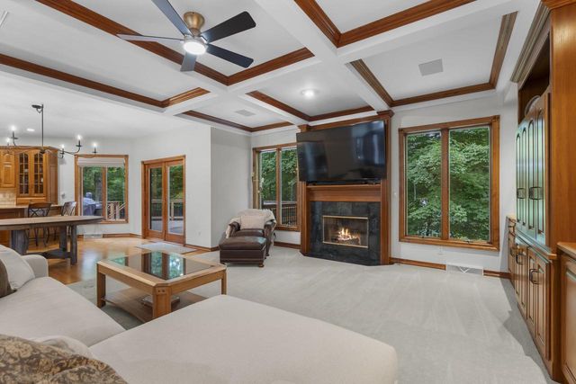 1036 COPRINUS COURT, Green Bay, WI 54313