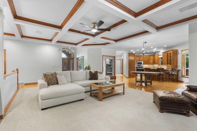 1036 COPRINUS COURT, Green Bay, WI 54313