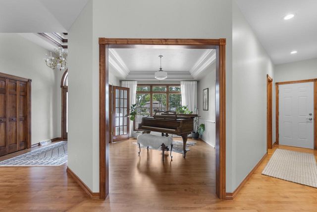 1036 COPRINUS COURT, Green Bay, WI 54313