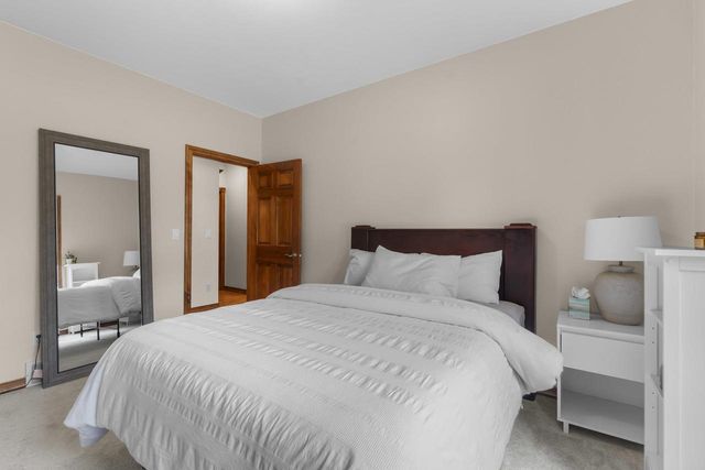 1036 COPRINUS COURT, Green Bay, WI 54313