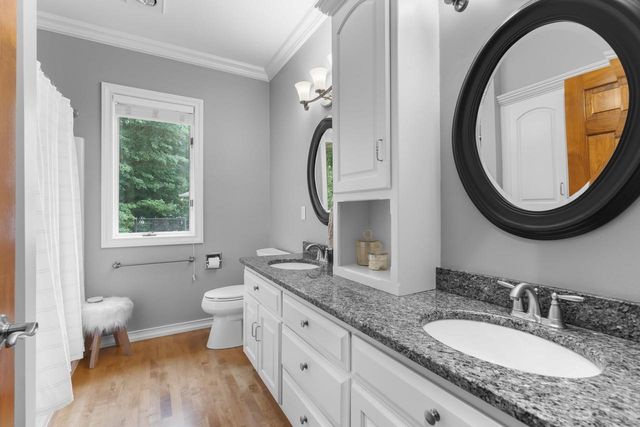 1036 COPRINUS COURT, Green Bay, WI 54313