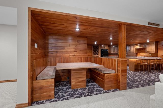 1036 COPRINUS COURT, Green Bay, WI 54313