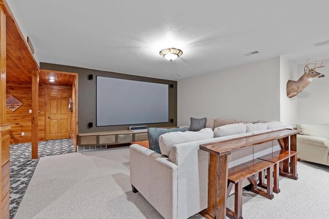 1036 COPRINUS COURT, Green Bay, WI 54313