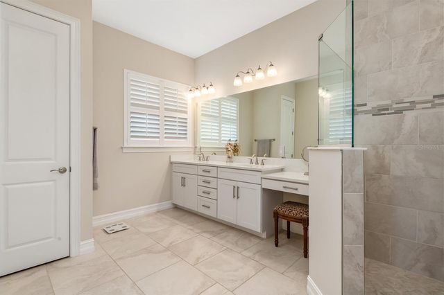 553 MARAVIYA BOULEVARD, Nokomis, FL 34275