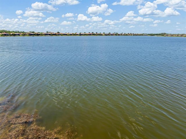 553 MARAVIYA BOULEVARD, Nokomis, FL 34275