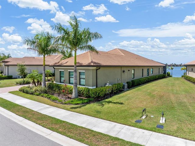 553 MARAVIYA BOULEVARD, Nokomis, FL 34275