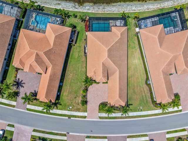553 MARAVIYA BOULEVARD, Nokomis, FL 34275