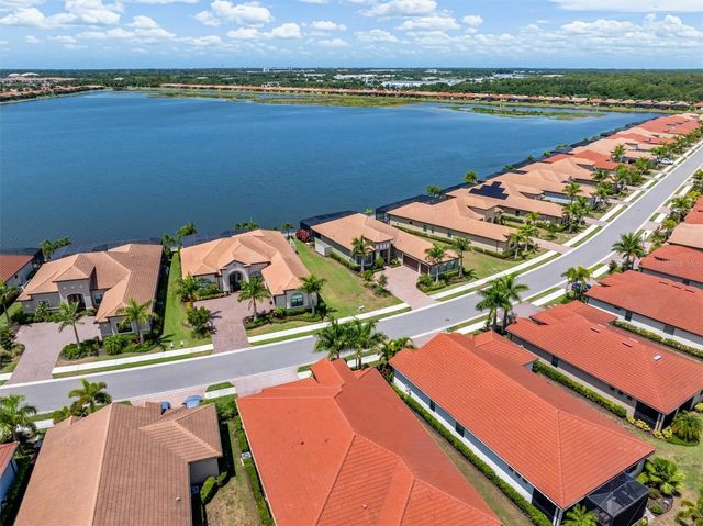 553 MARAVIYA BOULEVARD, Nokomis, FL 34275
