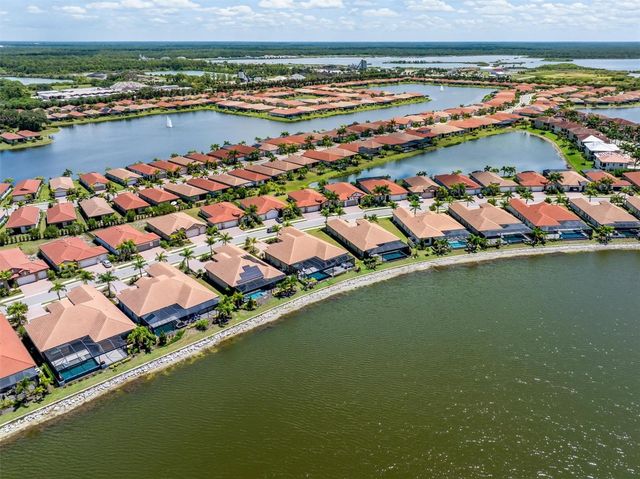 553 MARAVIYA BOULEVARD, Nokomis, FL 34275