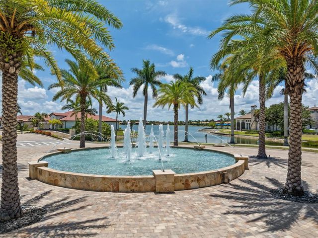 553 MARAVIYA BOULEVARD, Nokomis, FL 34275