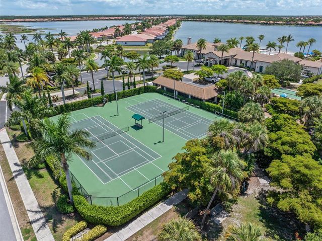 553 MARAVIYA BOULEVARD, Nokomis, FL 34275