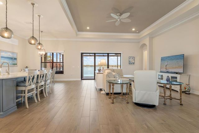 553 MARAVIYA BOULEVARD, Nokomis, FL 34275