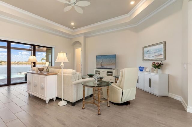 553 MARAVIYA BOULEVARD, Nokomis, FL 34275