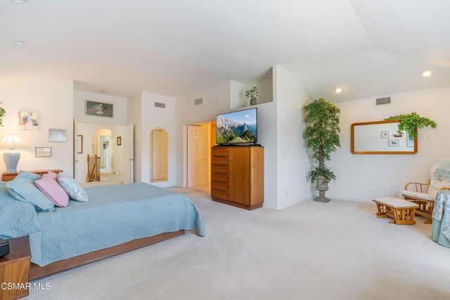 2099 Ralley Court, Thousand Oaks, CA 91362