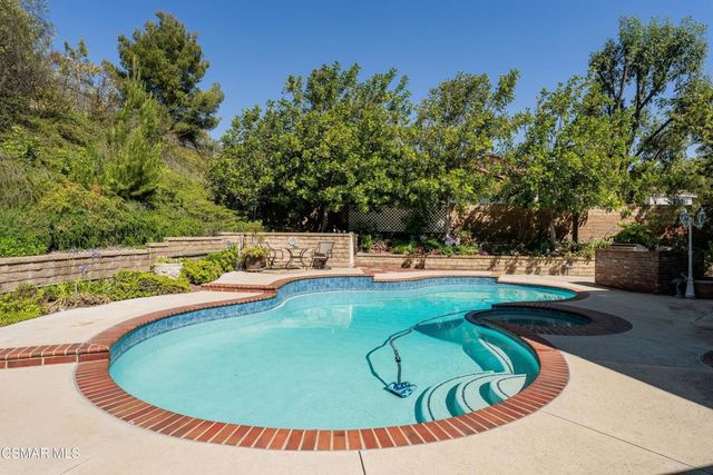 2099 Ralley Court, Thousand Oaks, CA 91362