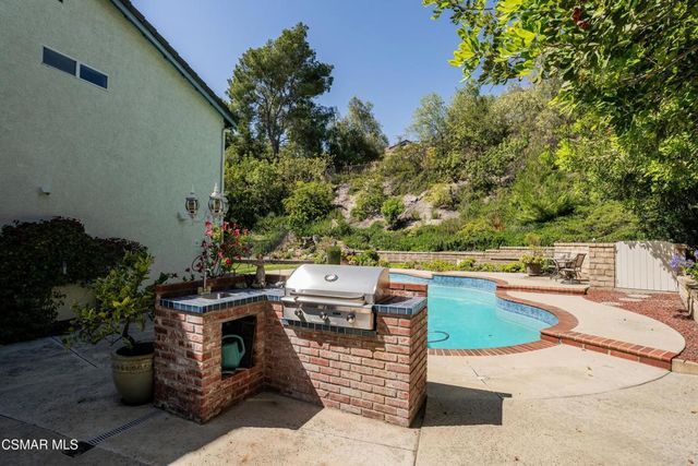 2099 Ralley Court, Thousand Oaks, CA 91362