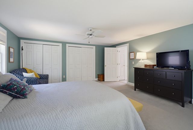 2 Coach Road, Exeter, NH 03833