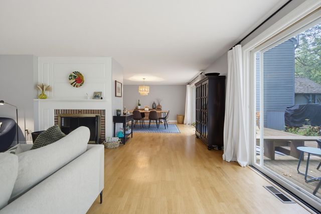 2 Coach Road, Exeter, NH 03833