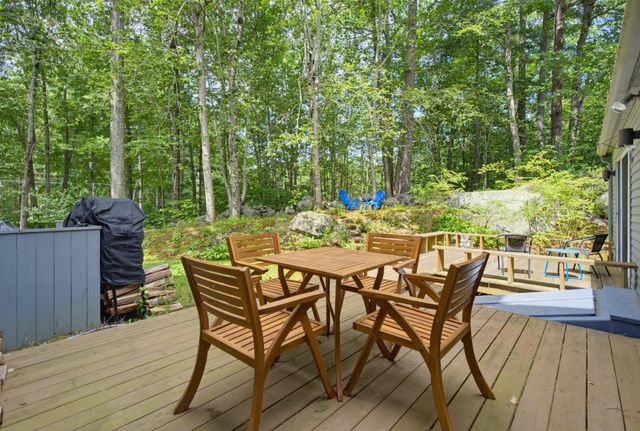 2 Coach Road, Exeter, NH 03833