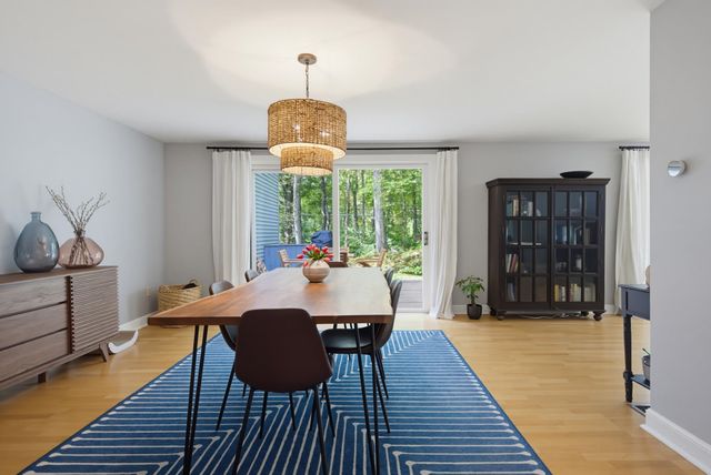 2 Coach Road, Exeter, NH 03833