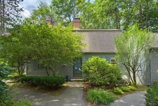 2 Coach Road, Exeter, NH 03833