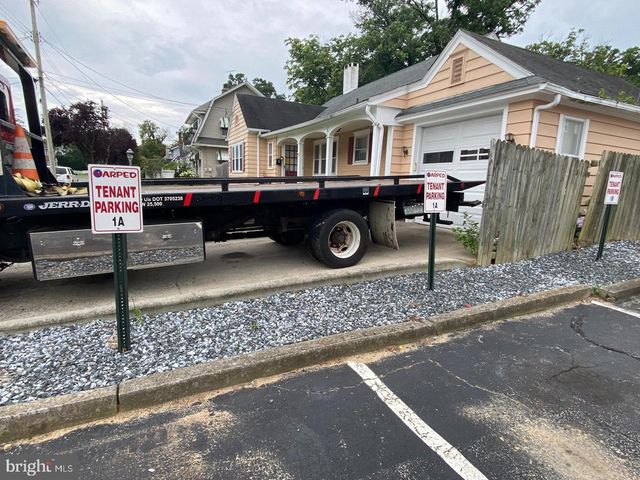 1071 E LANDIS AVE, Vineland, NJ 08360