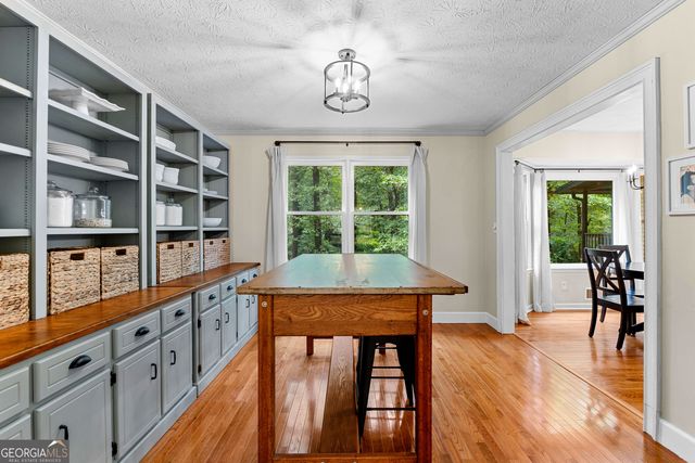 220 Essex Circle, Fayetteville, GA 30215