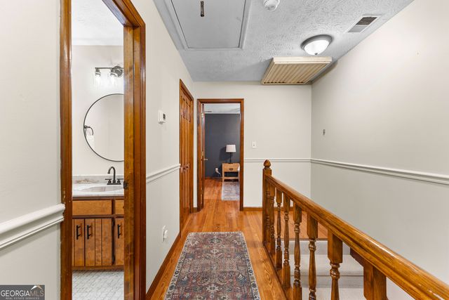 220 Essex Circle, Fayetteville, GA 30215