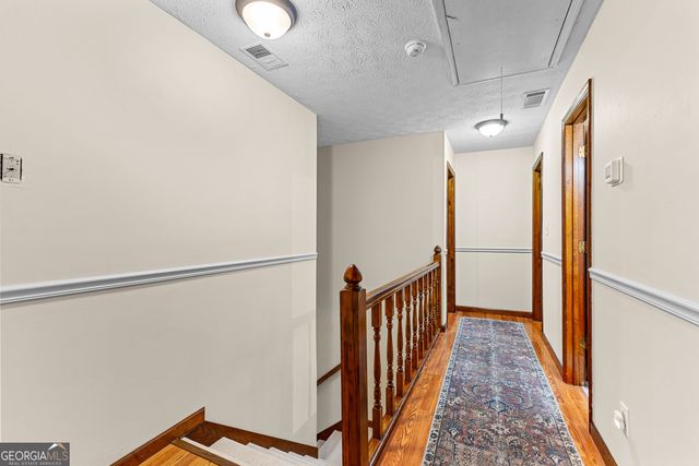 220 Essex Circle, Fayetteville, GA 30215